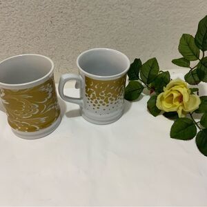 2 Signature Housewares Marbled Paper & cascade Coffee Mugs 2014 Room Creative